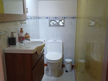 CASA EN VENTA EN SAMANES 5 CONJUNTO CERRADO