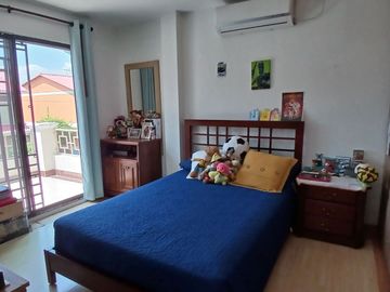 CASA EN VENTA EN SAMANES 5 CONJUNTO CERRADO