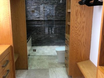 RESIDENCIA EN VENTA EN VALLE REAL