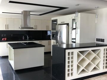 RESIDENCIA EN VENTA EN VALLE REAL