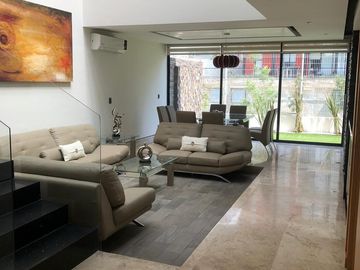 RESIDENCIA EN VENTA EN VALLE REAL