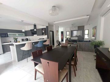 PUNTA ESMERALDAS-VIA A LA COSTA KM14, Vendo linda Casa 3 dormitorios $269.000