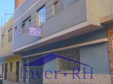 VENTA EN LIMA CERCADO, CASA DE 2 PISOS + AZOTEA EN MIRONES BAJO.