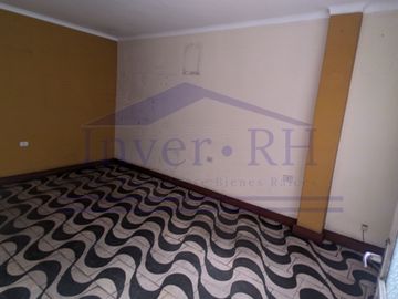 VENTA EN LIMA CERCADO, CASA DE 2 PISOS + AZOTEA EN MIRONES BAJO.