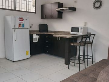 Oportunidad de Inversión en Urdesa Central: Casa Rentera de Una Planta con Alta Rentabilidad.