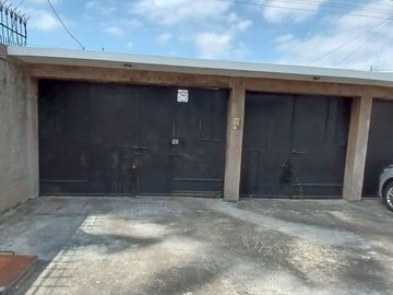Oportunidad de Inversión en Urdesa Central: Casa Rentera de Una Planta con Alta Rentabilidad.