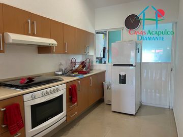 Departamento moderno con Terraza y vista a la alberca y áreas comunes