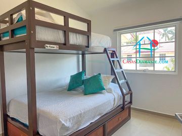 Departamento moderno con Terraza y vista a la alberca y áreas comunes