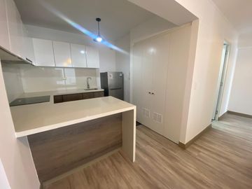 MODERNO FLAT A PASOS DEL  CENTRO FINANCIERO SAN ISIDRO