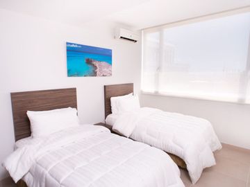 Penthouse, con roof garden y vista a la laguna, en venta, Bonampak Cancún