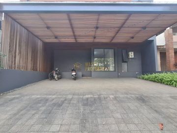 Rumah Mewah Siap Huni di Tangerang Selatan – Tanah Luas, Desain Elegan!