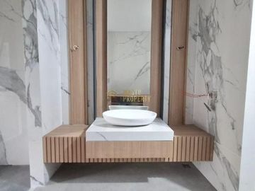 Rumah Mewah Siap Huni di Tangerang Selatan – Tanah Luas, Desain Elegan!