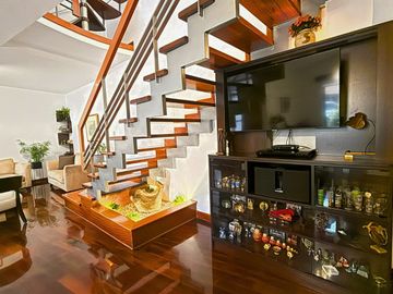 ESPECTACULAR CASA EN CONDOMINIO CERRADO  FRENTE A PARQUE – EXCLUSIVA ZONA EN SURCO