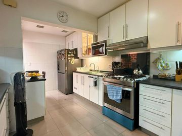 ESPECTACULAR CASA EN CONDOMINIO CERRADO  FRENTE A PARQUE – EXCLUSIVA ZONA EN SURCO