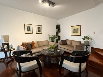 ESPECTACULAR CASA EN CONDOMINIO CERRADO  FRENTE A PARQUE – EXCLUSIVA ZONA EN SURCO
