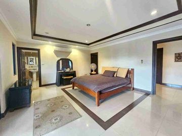 Pool Villa | Nong Jab Tao | 4 Bedrooms | 4 Bathrooms | 200 Sq.w. | 11.9 Million THB