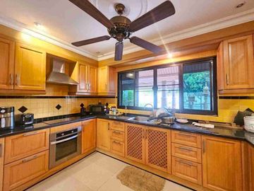 Pool Villa | Nong Jab Tao | 4 Bedrooms | 4 Bathrooms | 200 Sq.w. | 11.9 Million THB