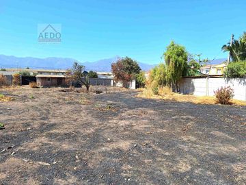 Se Venden 2 Terrenos en central área Urbana, con un total de 2.220 m2, comuna de Quilllota