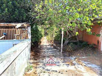 Se Venden 2 Terrenos en central área Urbana, con un total de 2.220 m2, comuna de Quilllota