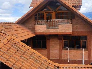 Vendo casa independiente en Cayambe