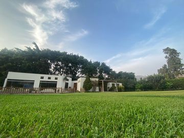 Casa en Cieneguilla - 2,656m2 de terreno y 348m2 de área construida