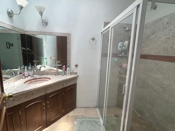 CASA EN VENTA EN GUADALUPE