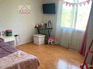 Se Vende Linda Parcela con Casa Campestre de dos pisos, Sector Las Barrancas, paradero 14, Comuna de La Cruz.