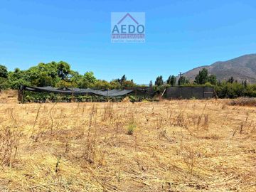 Se Vende Linda Parcela con Casa Campestre de dos pisos, Sector Las Barrancas, paradero 14, Comuna de La Cruz.