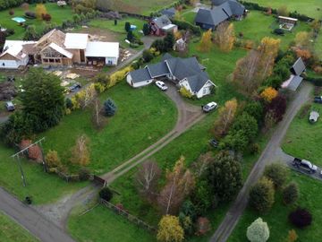 Parcela con Casa de 5D y 4B en Lomas de Pilauco, Osorno – Región de Los Lagos