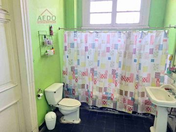Se Vende Amplio Terreno Urbano con una gran casa estilo Patronal, comuna de La Cruz.