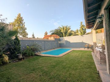 Venta Casa en Condominio San Carlos de apoquindo