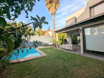 Venta Casa en Condominio San Carlos de apoquindo