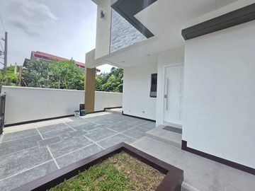 3-Bedroom House and Lot For Sale in The Park Place Village, Imus Cavite