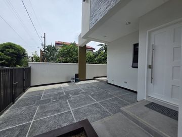 3-Bedroom House and Lot For Sale in The Park Place Village, Imus Cavite