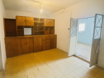Casa con Local Comercial en Venta en Tlaquepaque | 5 Recámaras + 3 Baños | Ideal para Inversión y Renta