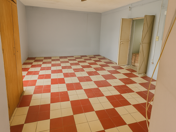 Casa con Local Comercial en Venta en Tlaquepaque | 5 Recámaras + 3 Baños | Ideal para Inversión y Renta