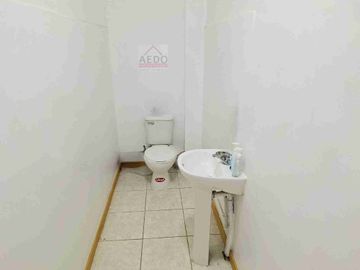 Se Vende Amplia y Linda Casona con gran terreno, muy cercana al centro de la ciudad de Quillota.