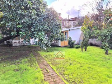 Se Vende Amplia y Linda Casona con gran terreno, muy cercana al centro de la ciudad de Quillota.