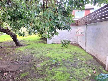 Se Vende Amplia y Linda Casona con gran terreno, muy cercana al centro de la ciudad de Quillota.