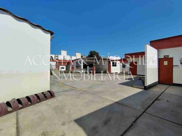 Venta de Local Comercial - Calle Agua Marina - Trujillo