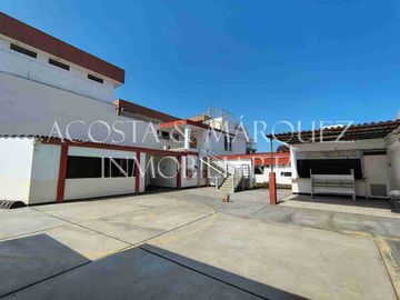 Venta de Local Comercial - Calle Agua Marina - Trujillo