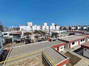 Venta de Local Comercial - Calle Agua Marina - Trujillo