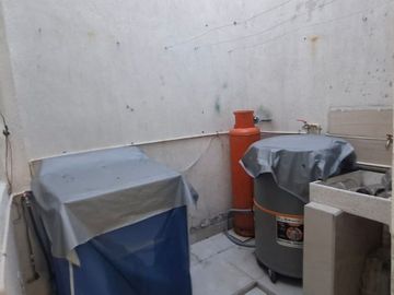 CASA EN VENTA EN PASEOS DE LA CIMA LEON GTO ZONA NORTE SOBRE BLV MARIANO ESCOBEDO.