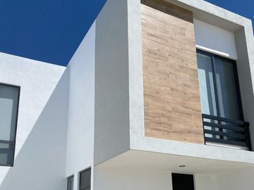 CASA EN VENTA EN CAPITTALA EN EXCELENTE ZONA Y ALTA PLUSVALIA EN LEON, GTO
