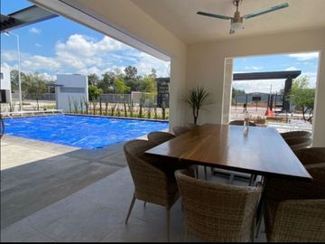 CASA EN VENTA EN CAPITTALA EN EXCELENTE ZONA Y ALTA PLUSVALIA EN LEON, GTO
