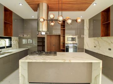 Casa en venta en El Cielo Country Club, El Palomar