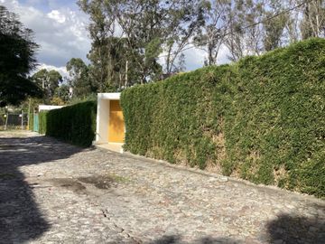 CASA EN VENTA EN EL MIRADOR LA CALERA CERCA DEL HOSPITAL MILITAR Y LA MARGARITA