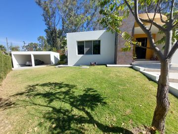 CASA EN VENTA EN EL MIRADOR LA CALERA CERCA DEL HOSPITAL MILITAR Y LA MARGARITA