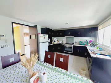 CASA EN VENTA EN EL MIRADOR LA CALERA CERCA DEL HOSPITAL MILITAR Y LA MARGARITA
