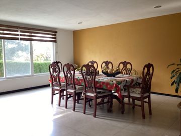 CASA EN VENTA EN EL MIRADOR LA CALERA CERCA DEL HOSPITAL MILITAR Y LA MARGARITA